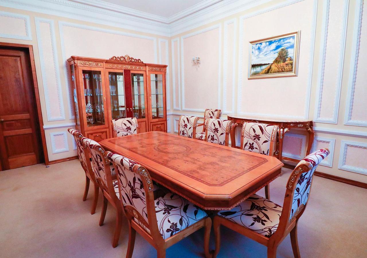 Vip Apartments Dipservice Hall Minsk Exteriör bild