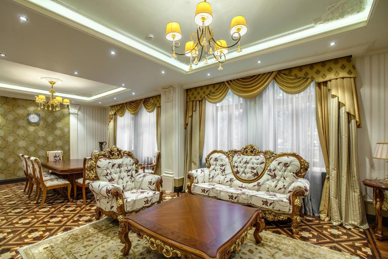 Vip Apartments Dipservice Hall Minsk Exteriör bild